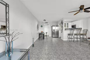 1116 E Cambridge E, Deerfield Beach, FL 33442 - Photo 5