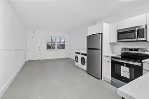 1740 Funston St, Hollywood, FL 33020 - Photo 5