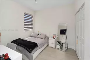 10628 W 33rd Way, Hialeah, FL 33018 - Photo 19