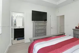 10628 W 33rd Way, Hialeah, FL 33018 - Photo 9