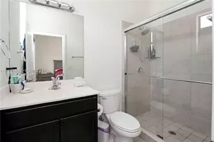 10628 W 33rd Way, Hialeah, FL 33018 - Photo 17