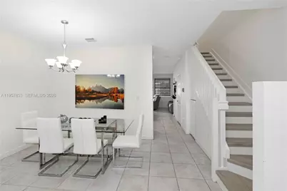 10628 W 33rd Way, Hialeah, FL 33018 - Photo 7