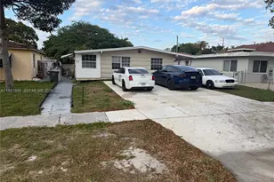 34 SW 5th St, Hallandale Beach, FL 33009 - Photo 1