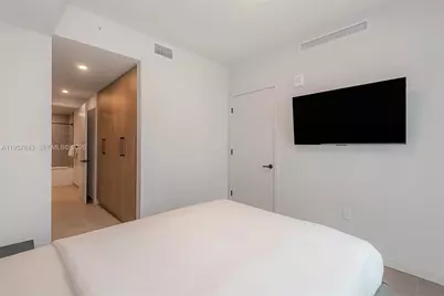 121 NE 5th #706, Miami, FL 33132 - Photo 15