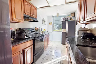 6193 Rock Island Rd #119, Tamarac, FL 33319 - Photo 15