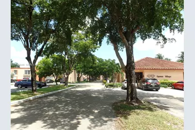 7225 Miami Lakes Dr #C26, Miami Lakes, FL 33014 - Photo 23