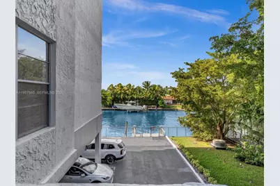 10000 W Bay Harbor Dr #201, Bay Harbor Islands, FL 33154 - Photo 23