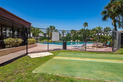 9355 SW 8th St #105, Boca Raton, FL 33428 - Photo 31