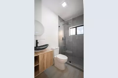 15411 NE 10th Ave, North Miami Beach, FL 33162 - Photo 15