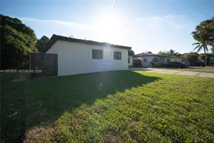 15411 NE 10th Ave, North Miami Beach, FL 33162 - Photo 23