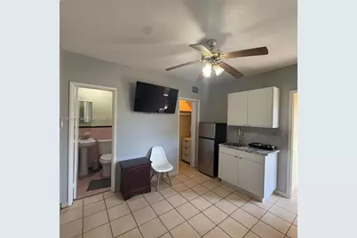 275 W 16th St #0, Hialeah, FL 33010 - Photo 13