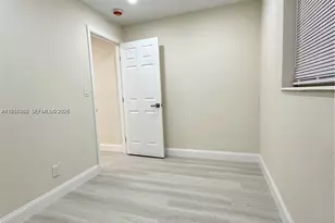 108 NW 3rd Ave, Hallandale Beach, FL 33009 - Photo 17