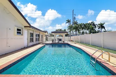 1992 SW 139th Ct, Miami, FL 33175 - Photo 5