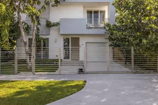 2851 SW 33rd Ct, Miami, FL 33133 - Photo 3