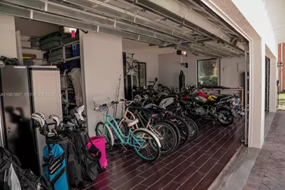 19209 SW 80th Ct, Cutler Bay, FL 33157 - Photo 17