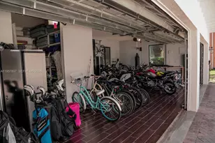 19209 SW 80th Ct, Cutler Bay, FL 33157 - Photo 17