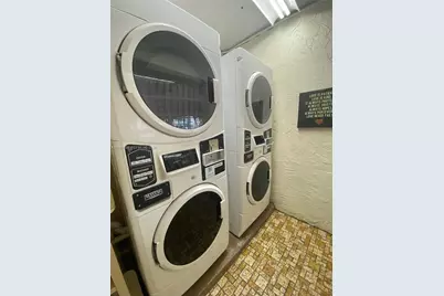 2500 SW 6th St #503, Miami, FL 33135 - Photo 15