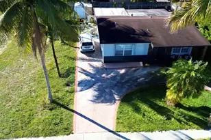 2671 NW 87th Ln, Sunrise, FL 33322 - Photo 3