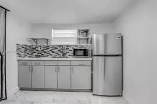 901 NW 34th Terrace, Lauderhill, FL 33311 - Photo 5