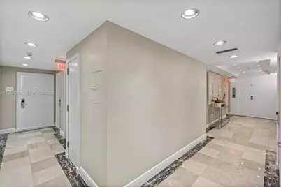 101 Ocean Dr #1003, Miami Beach, FL 33139 - Photo 19