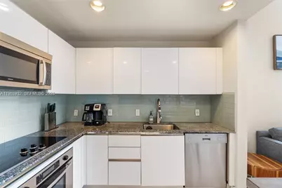 1050 Brickell Ave #610, Miami, FL 33131 - Photo 9