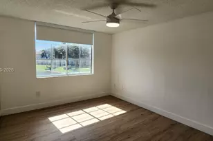 12166 St.Andrews Pl, Miramar, FL 33025 - Photo 9