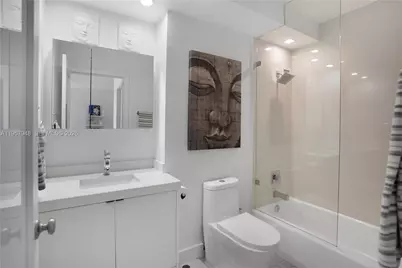800 West Ave #809, Miami Beach, FL 33139 - Photo 7
