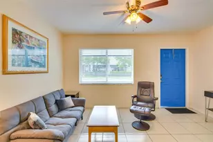 412 NE 4th Ave, Hallandale Beach, FL 33009 - Photo 23