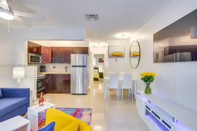 412 NE 4th Ave, Hallandale Beach, FL 33009 - Photo 11