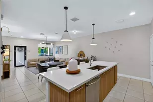 4655 NW 83rd Path, Doral, FL 33166 - Photo 9