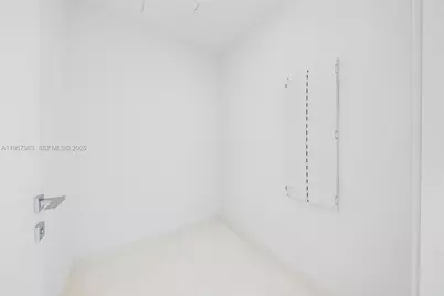 300 Biscayne Boulevard Way #3506W, Miami, FL 33131 - Photo 47
