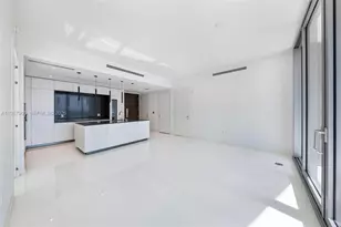 300 Biscayne Blvd Way, Miami, FL 33131 - Photo 13