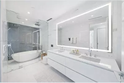 300 Biscayne Boulevard Way #3506W, Miami, FL 33131 - Photo 21