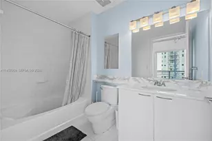 234 NE 3rd St, Miami, FL 33132 - Photo 9