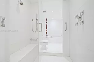 18201 Collins Ave, Sunny Isles Beach, FL 33160 - Photo 27