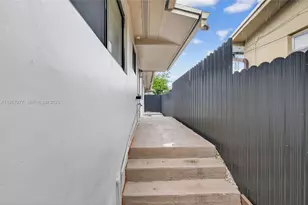 4727 NW 4th St, Miami, FL 33126 - Photo 23