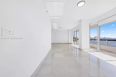 3600 Mystic Pointe Dr #PH6, Aventura, FL 33180 - Photo 15