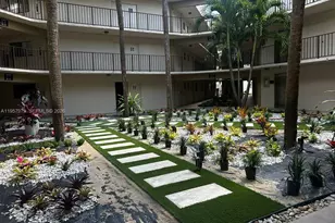 8045 SW 107th Ave, Miami, FL 33173 - Photo 1