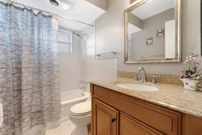 1000 NE 14th Ave #602, Hallandale Beach, FL 33009 - Photo 13