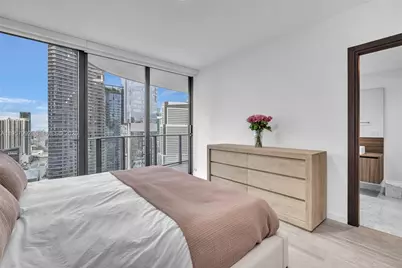 1000 Brickell Plz #3112, Miami, FL 33131 - Photo 23