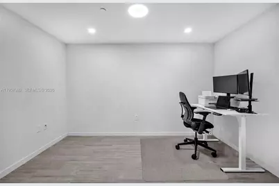 1000 Brickell Plz #3112, Miami, FL 33131 - Photo 37