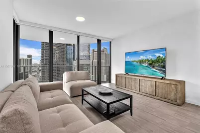 1000 Brickell Plz #3112, Miami, FL 33131 - Photo 19