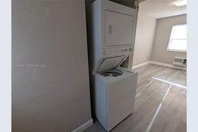 2300 Douglas St #7, Hollywood, FL 33020 - Photo 13