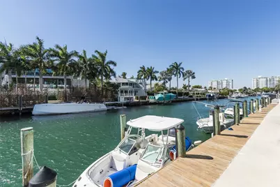 11930 N Bayshore Dr #606, North Miami, FL 33181 - Photo 21