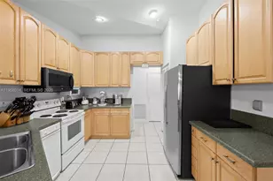 4201 SW 78th Dr, Davie, FL 33328 - Photo 11