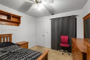 4201 SW 78th Dr, Davie, FL 33328 - Photo 21