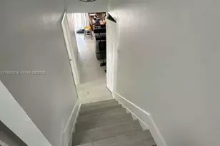 10034 SW 221st St, Cutler Bay, FL 33190 - Photo 23