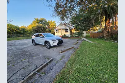 4616 SW 33rd Ave, Dania Beach, FL 33312 - Photo 3