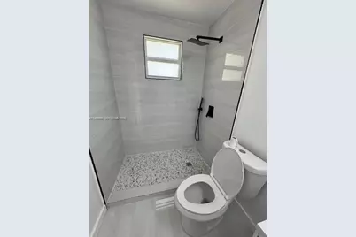 3840 NE 12th Ave, Pompano Beach, FL 33064 - Photo 9