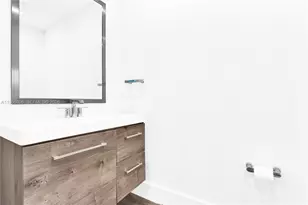 92 SW 3rd St, Miami, FL 33130 - Photo 17